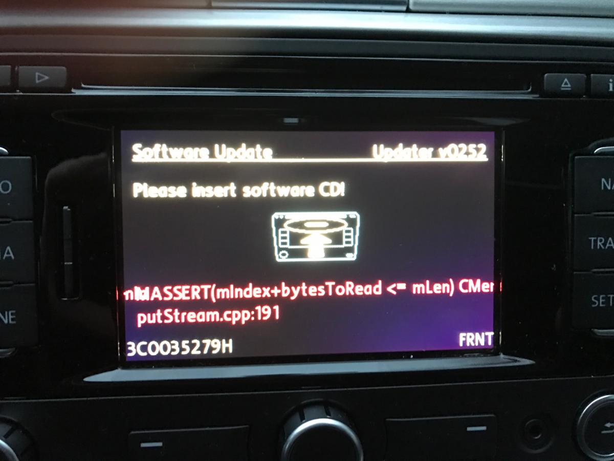 ik ben gelukkig aangrenzend vrije tijd RNS 315 blijft om update software CD vragen - In Car Entertainment (ICE) -  VW Passat . nl :: Volkswagen Passat Club Nederland
